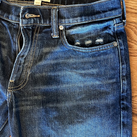 NWOT Men’s Lucky Brand Jeans 363 distressed Vintage Straight Yellowstone 30x32 - Picture 13 of 15